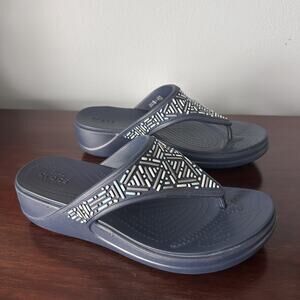 Crocs Women's Monterey Beaded Navy Blue Wedge Flip Flop Sandals Size 10 W U.S.